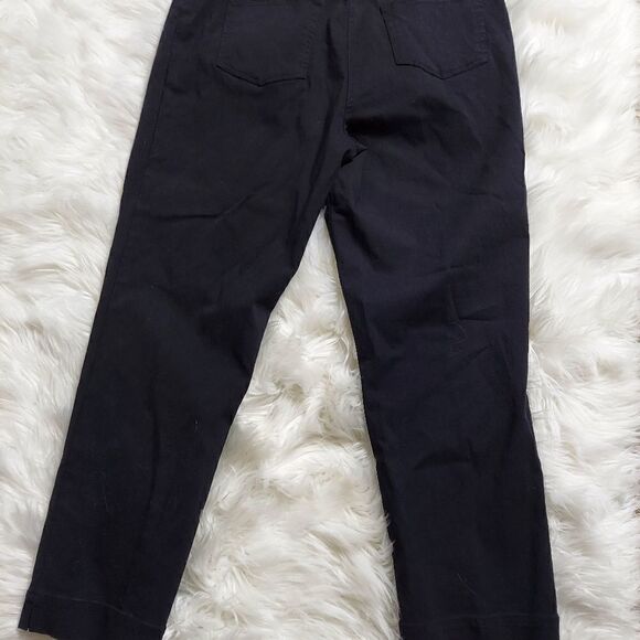 Soft Surroundings Black Capri pants - Picture 6 of 9